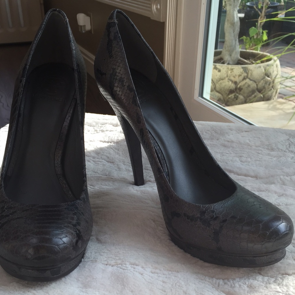 Tory Burch leather snakeskin embossed heels